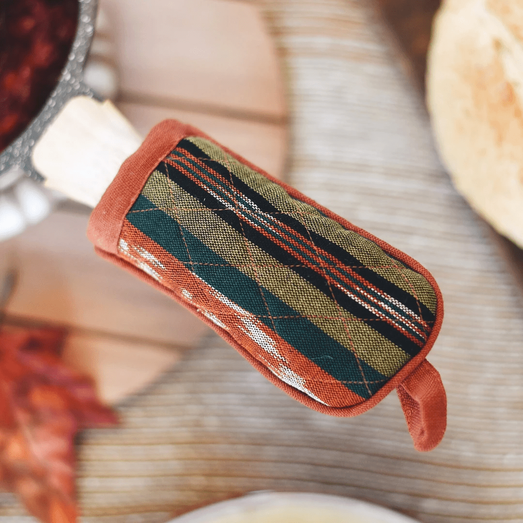 Simple Skillet Handle Holder by Upavim Crafts