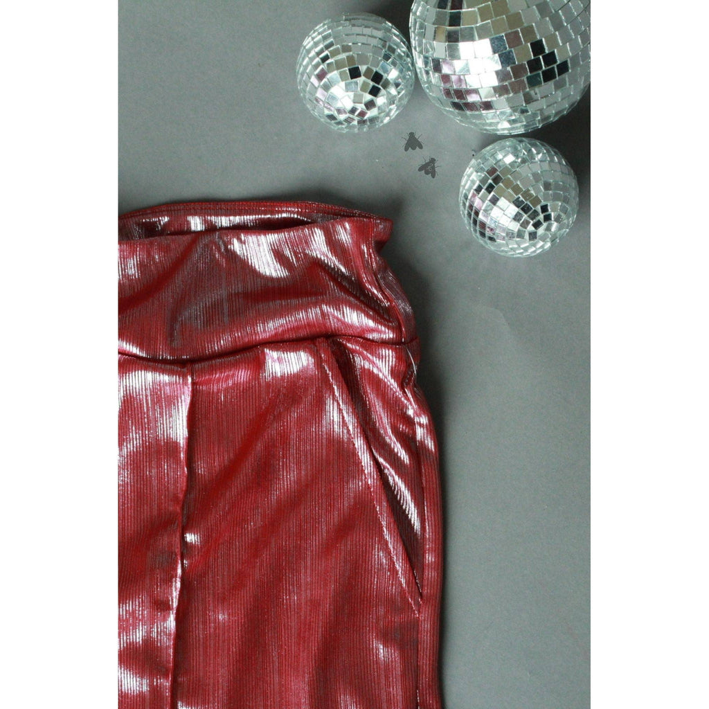 [Size M - 3X] Shiny Short Firework in Red | Metallic Stretch Fabric