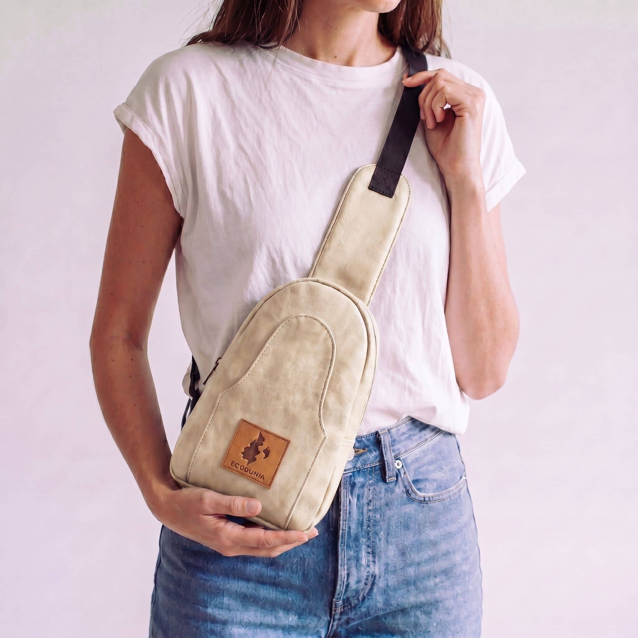 Small Vegan Leather Sling Bag - Crossbody | Buru Sling Bags La Vie Bien Small Vegan Leather Sling Bag - Crossbody | Buru
