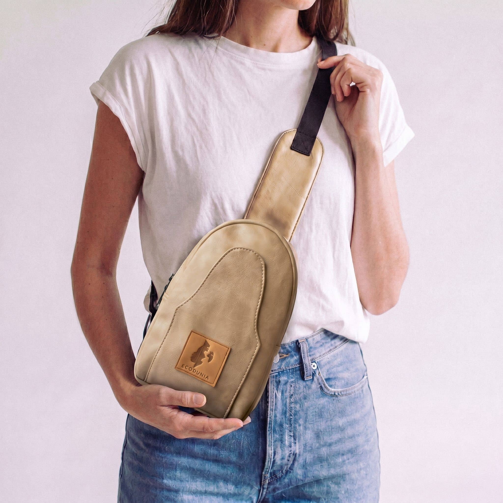 Small Vegan Leather Sling Bag - Crossbody | Buru Sling Bags La Vie Bien Small Vegan Leather Sling Bag - Crossbody | Buru