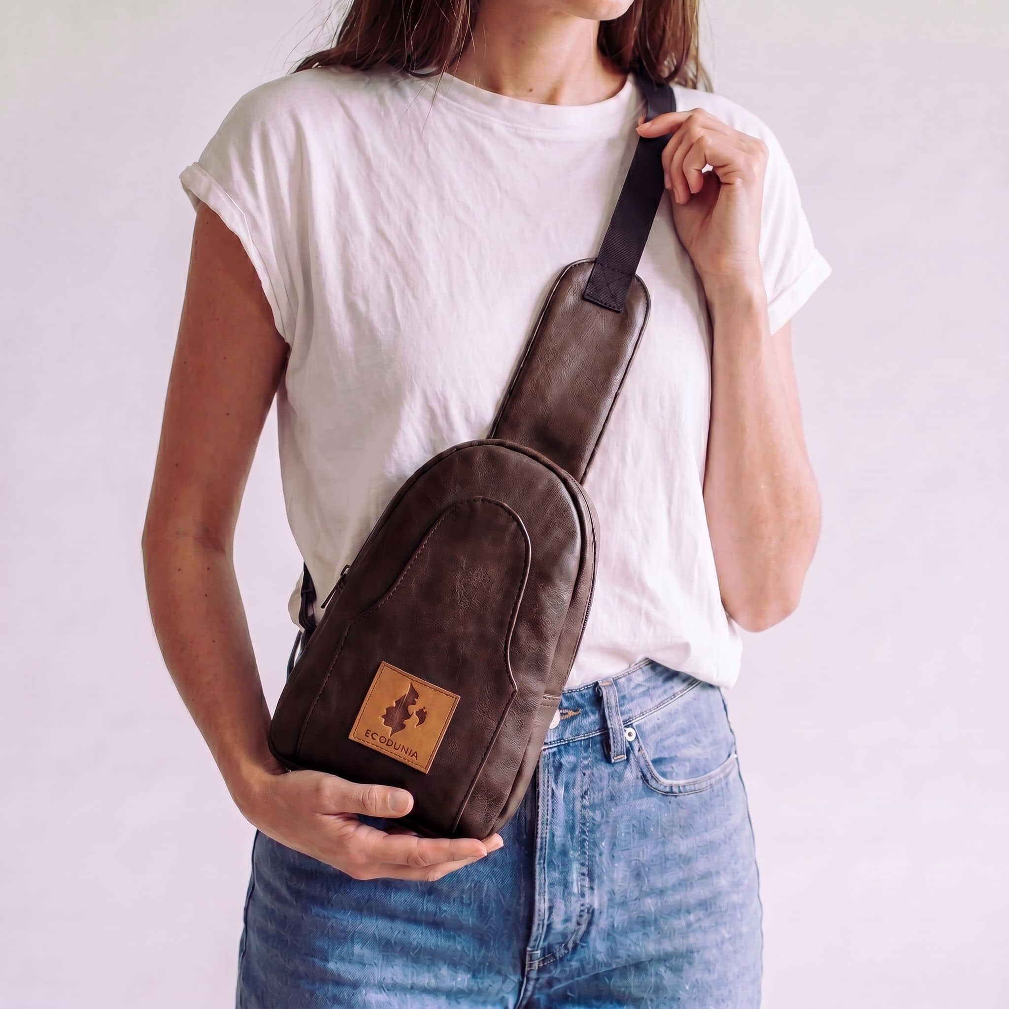 Small Vegan Leather Sling Bag - Crossbody | Buru Sling Bags La Vie Bien Small Vegan Leather Sling Bag - Crossbody | Buru