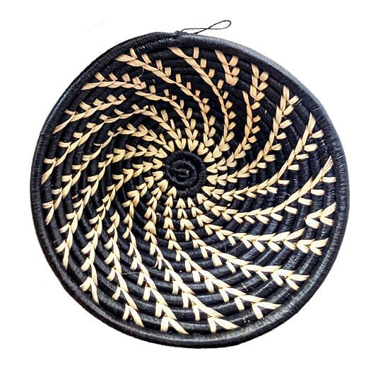 Small Woven Raffia African Baskets {Multiple Colors} La Vie Bien Small Woven Raffia African Baskets {Multiple Colors}
