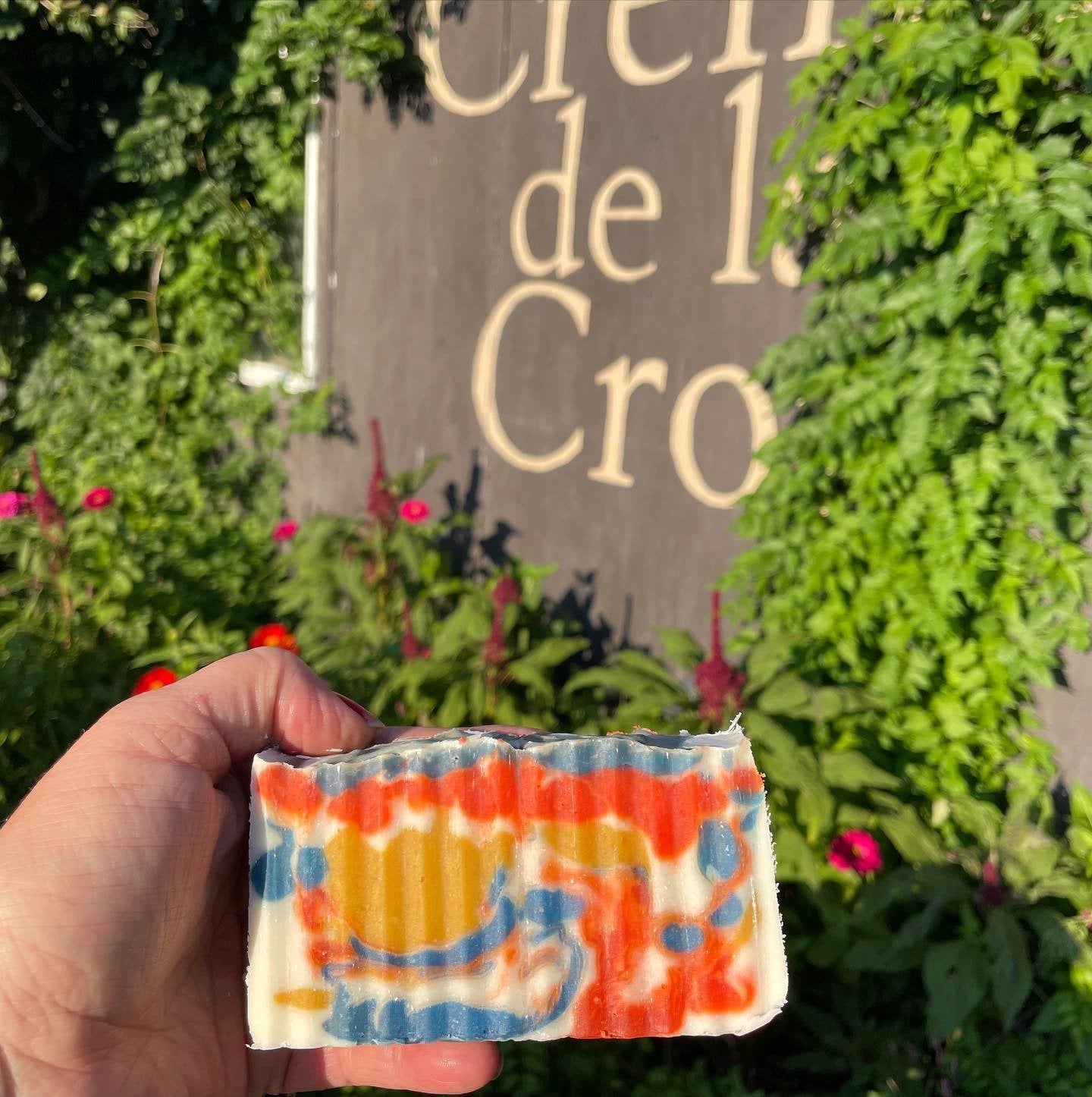 Soap - Love (Black Current & Jasmine) by Creme de la Crop