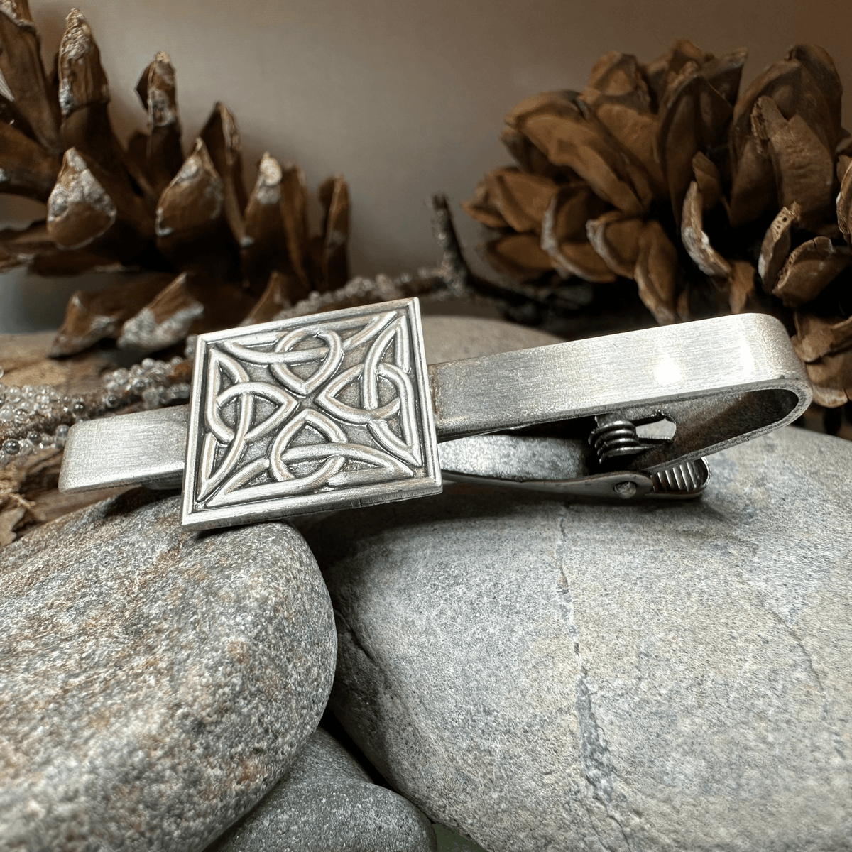 Square Celtic Trinity Knot Tie Bar for Men Tie Bar La Vie Bien Square Celtic Trinity Knot Tie Bar for Men
