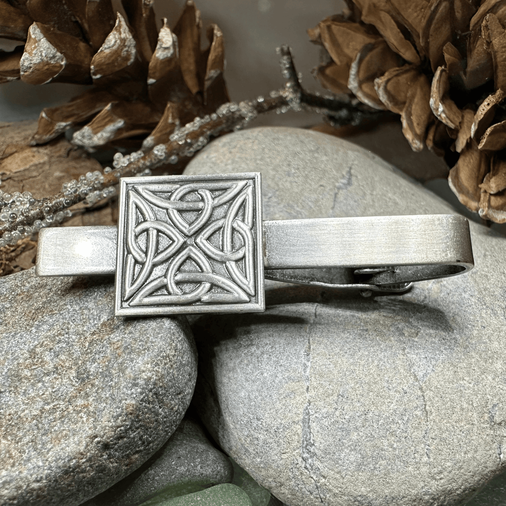 Square Celtic Trinity Knot Tie Bar for Men Tie Bar La Vie Bien Square Celtic Trinity Knot Tie Bar for Men
