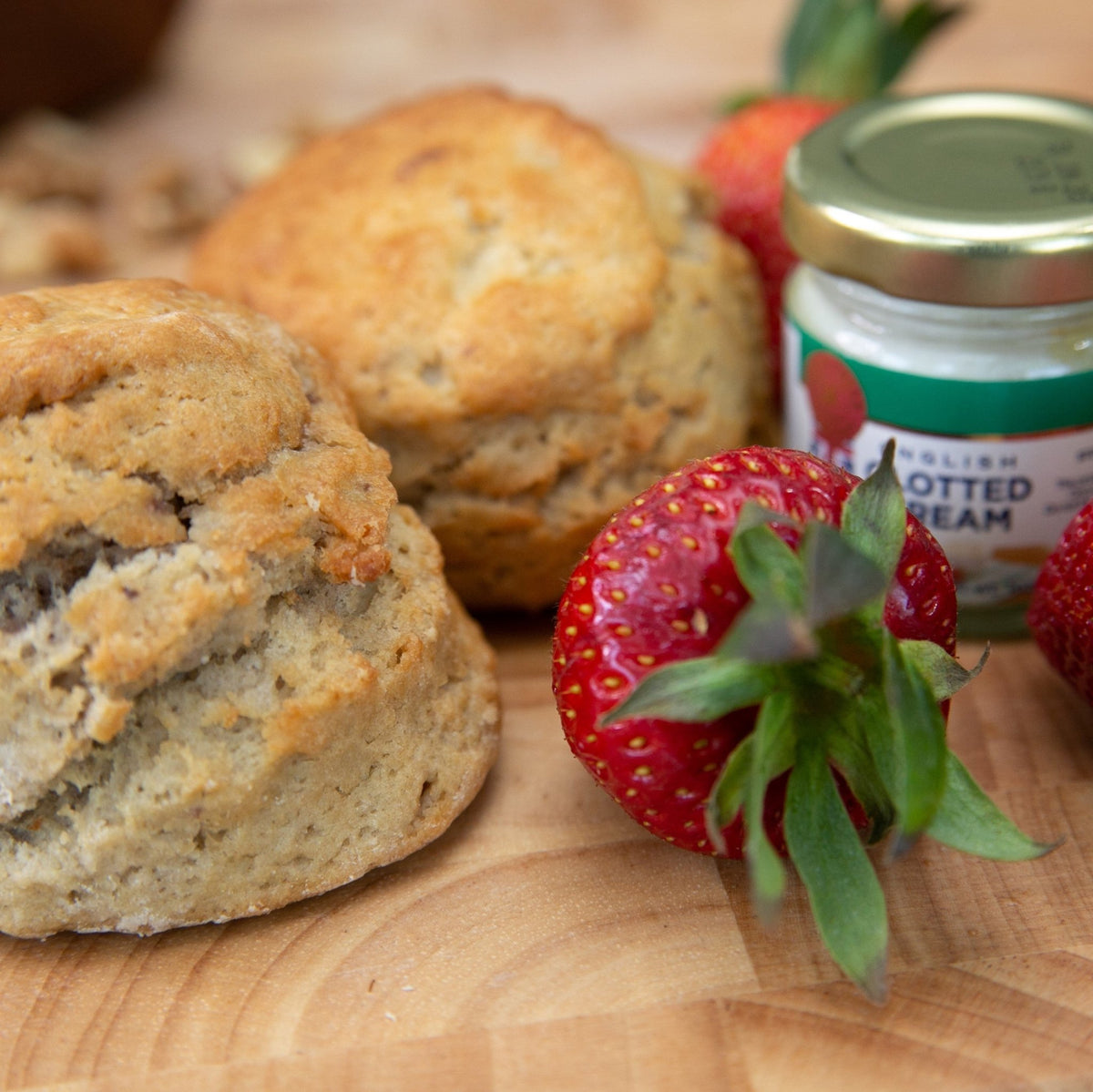 Strawberry Champagne Cream Scones Scones La Vie Bien Strawberry Champagne Cream Scones