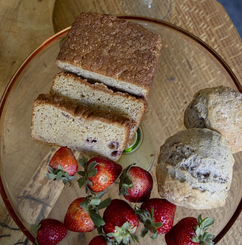 Strawberry Vanilla Cream Cake American Classic Recipes La Vie Bien Strawberry Vanilla Cream Cake