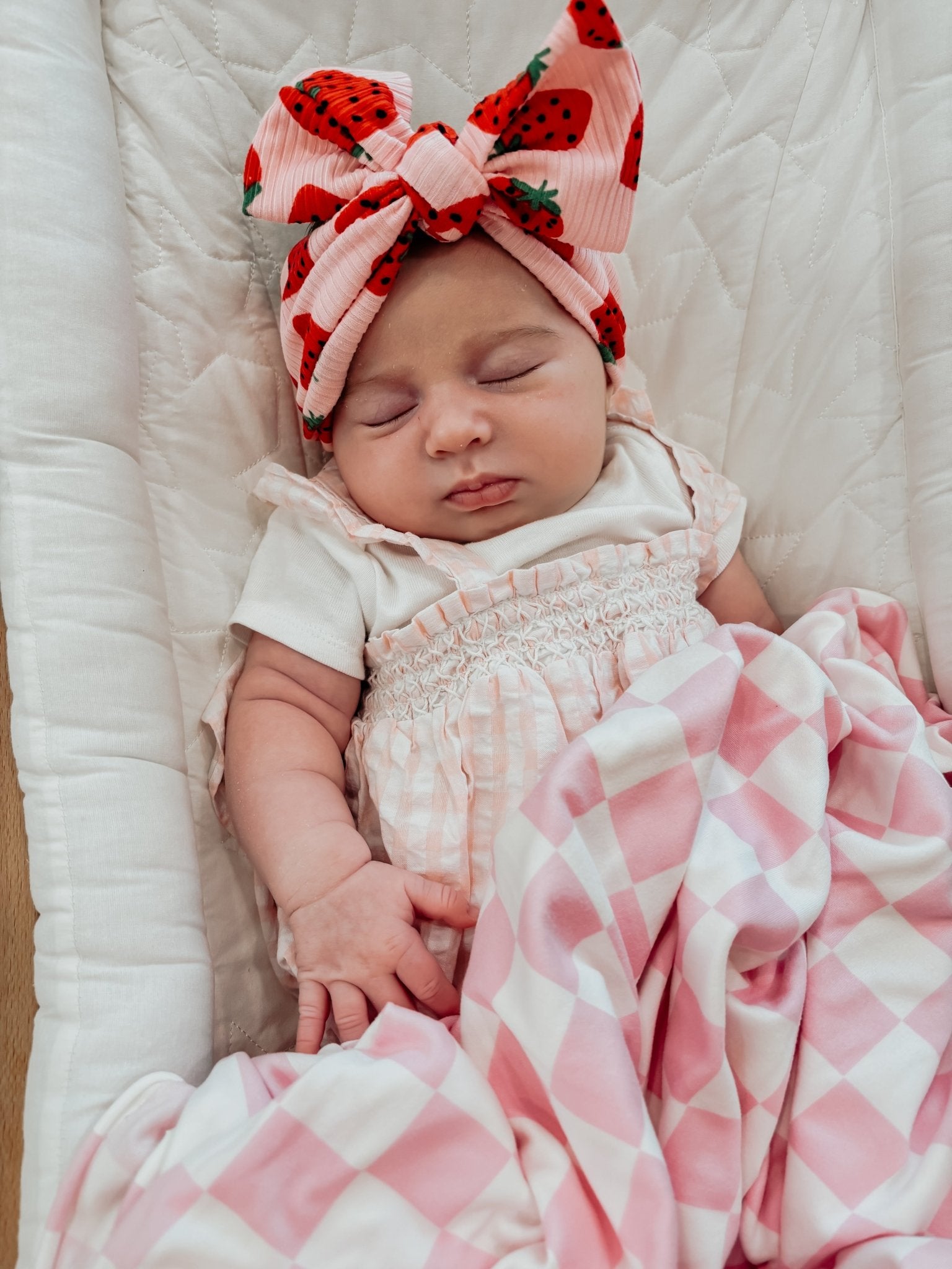 Sugar Pink & White Checkered Stretch Swaddle La Vie Bien Sugar Pink & White Checkered Stretch Swaddle