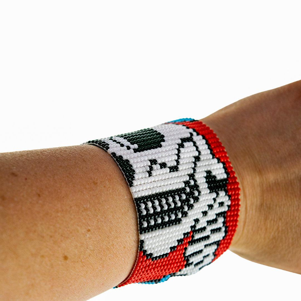 Sugar Skull | Catrina Seed Bead Magnetic Closure Bracelet - Guatemala La Vie Bien Sugar Skull | Catrina Seed Bead Magnetic Closure Bracelet - Guatemala