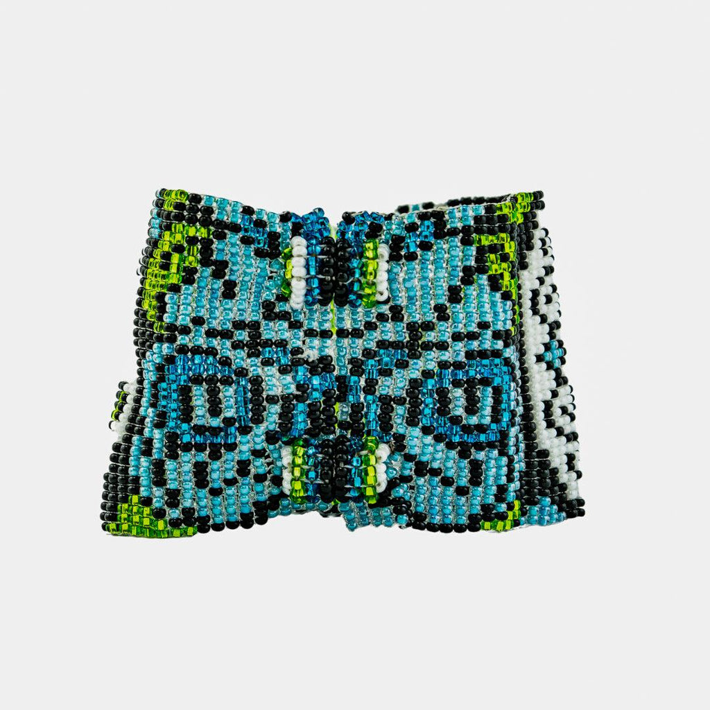Sugar Skull | Catrina Seed Bead Magnetic Closure Bracelet - Guatemala La Vie Bien Sugar Skull | Catrina Seed Bead Magnetic Closure Bracelet - Guatemala
