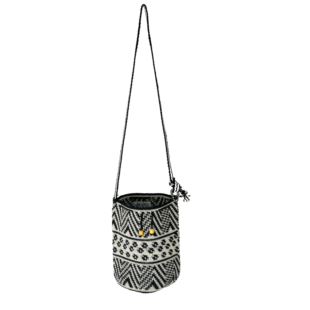 Summer Crochet Chevron Boho Crossbody Black and White Bag - Guatemala Bags La Vie Bien Summer Crochet Chevron Boho Crossbody Black and White Bag - Guatemala