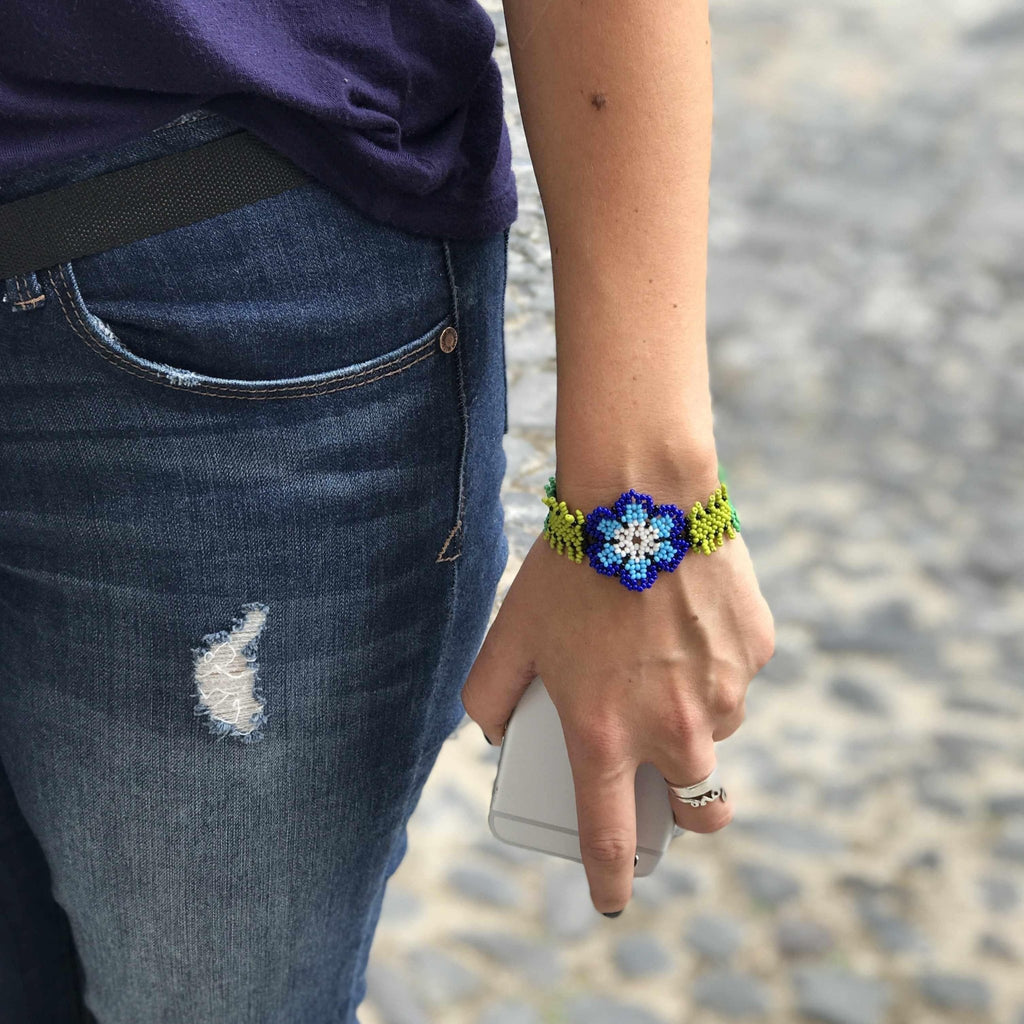 Sundance Floral Seed Bead Bracelet - Guatemala Bracelets La Vie Bien Sundance Floral Seed Bead Bracelet - Guatemala