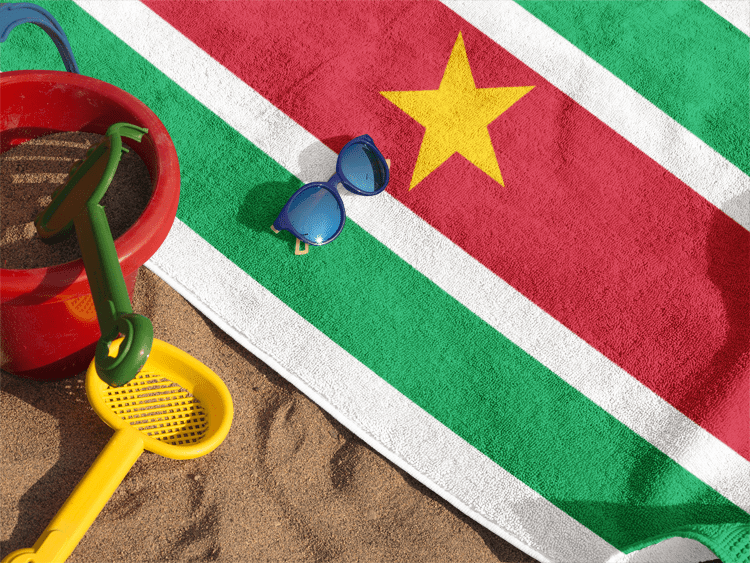 Suriname Flag Beach Towel Beach Towel (Generic Brand) La Vie Bien Suriname Flag Beach Towel