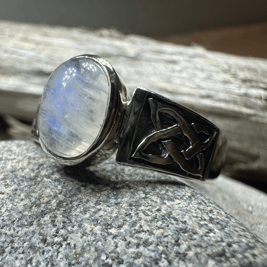 Syra Celtic Knot Ring in Sterling Silver Ring La Vie Bien Syra Celtic Knot Ring in Sterling Silver
