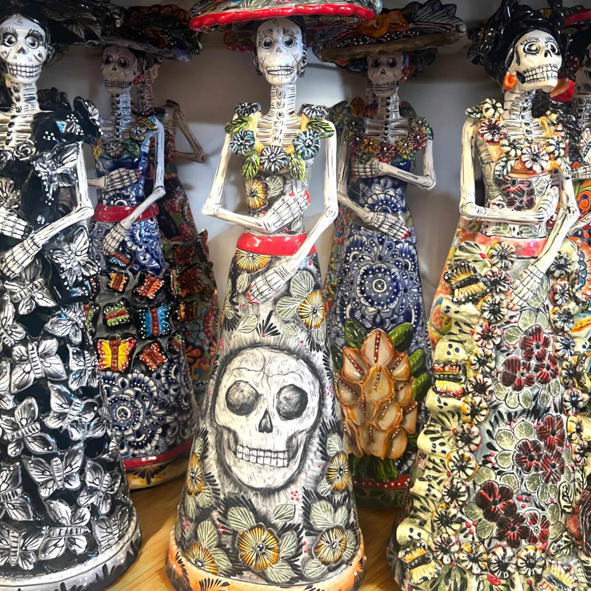 Talavera Catrina Figurine | Handmade Day of the Dead Skeleton Art Talavera Figurine La Vie Bien Talavera Catrina Figurine | Handmade Day of the Dead Skeleton Art