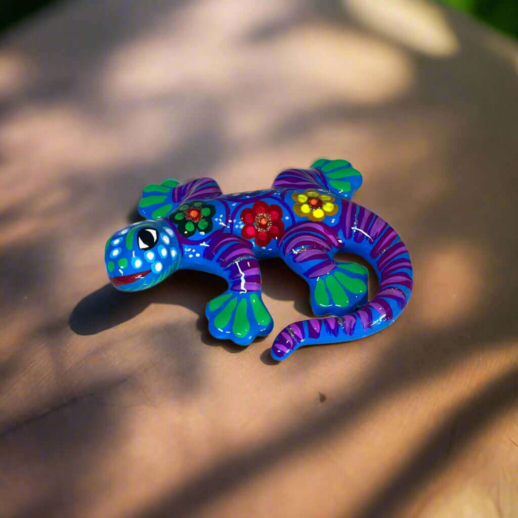 Talavera Lizard Figurine | Mexican Handcrafted Wall Decor Guerrero Figurine La Vie Bien Talavera Lizard Figurine | Mexican Handcrafted Wall Decor