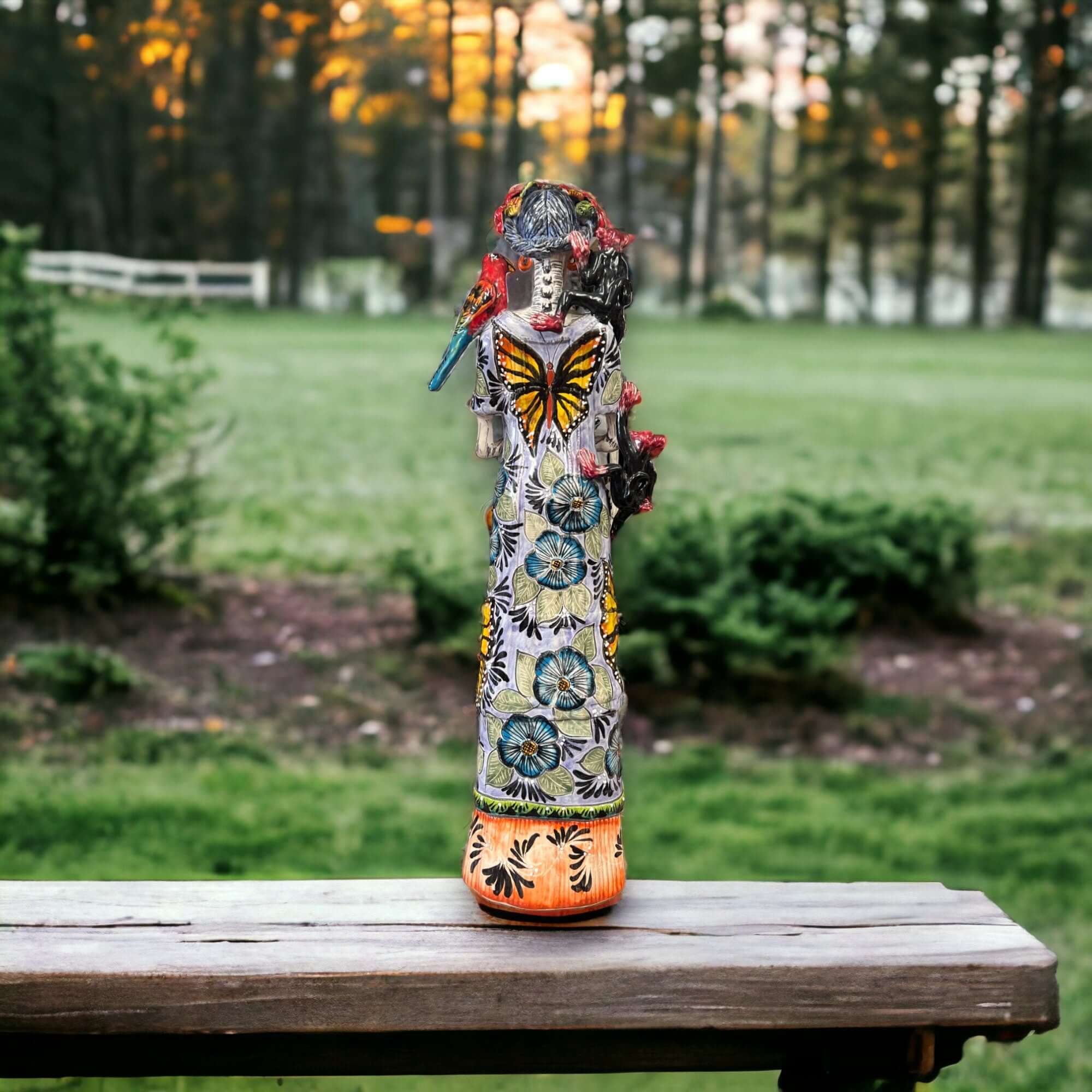 Talavera Skeleton Woman | Handmade Day of the Dead Pottery (Medium) Talavera Statue La Vie Bien Talavera Skeleton Woman | Handmade Day of the Dead Pottery (Medium)