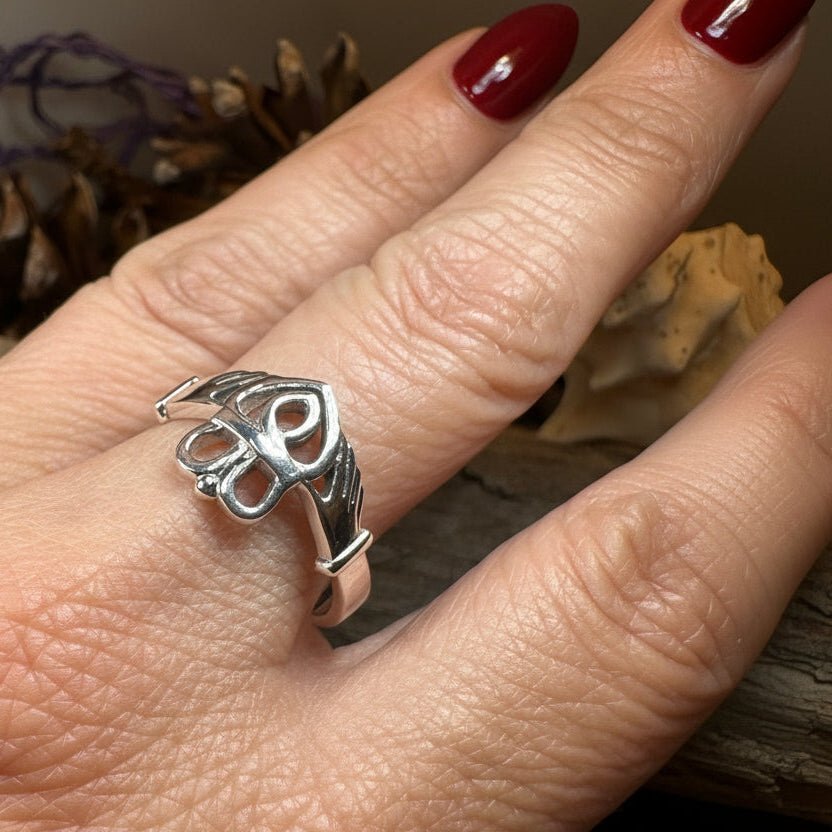 Tallisen Irish Claddagh Ring in Sterling Silver Ring La Vie Bien Tallisen Irish Claddagh Ring in Sterling Silver