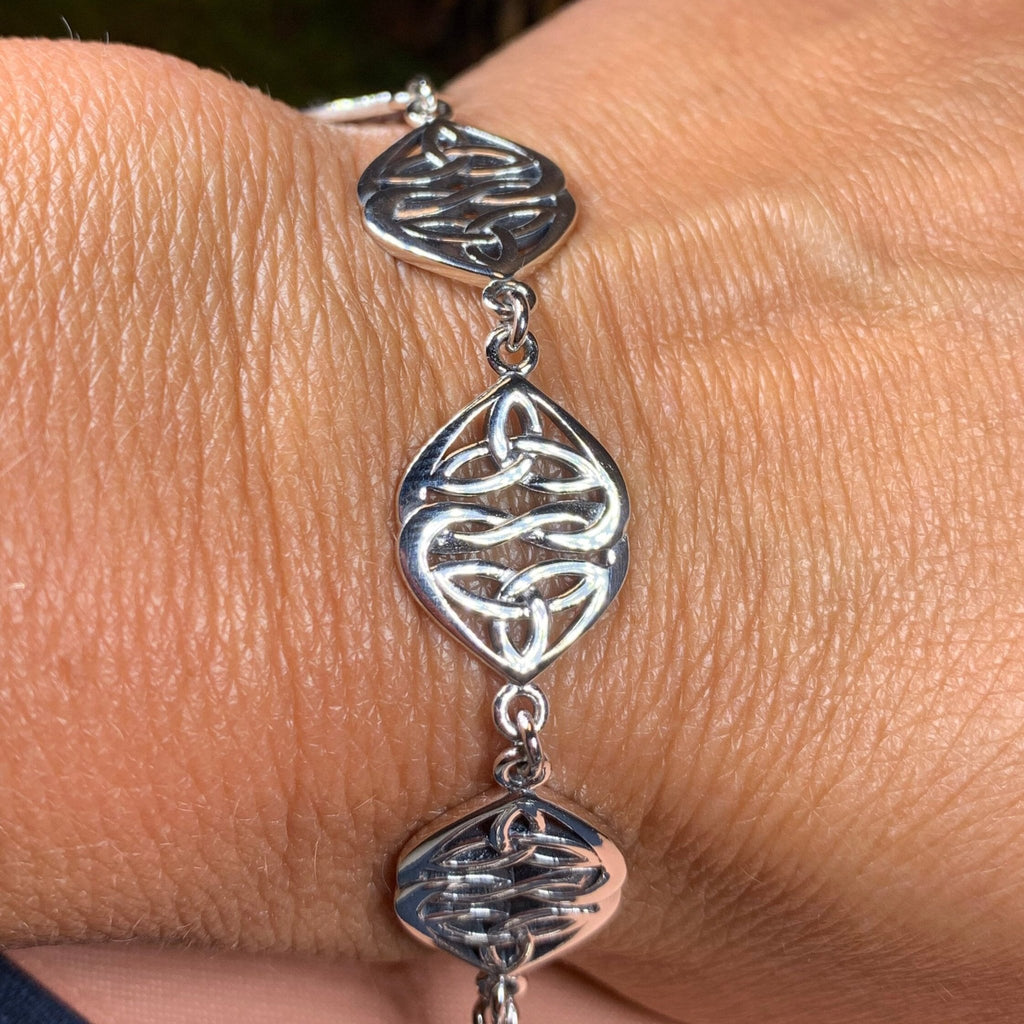 Tamara Celtic Heart Bracelet Link Bracelet La Vie Bien Tamara Celtic Heart Bracelet