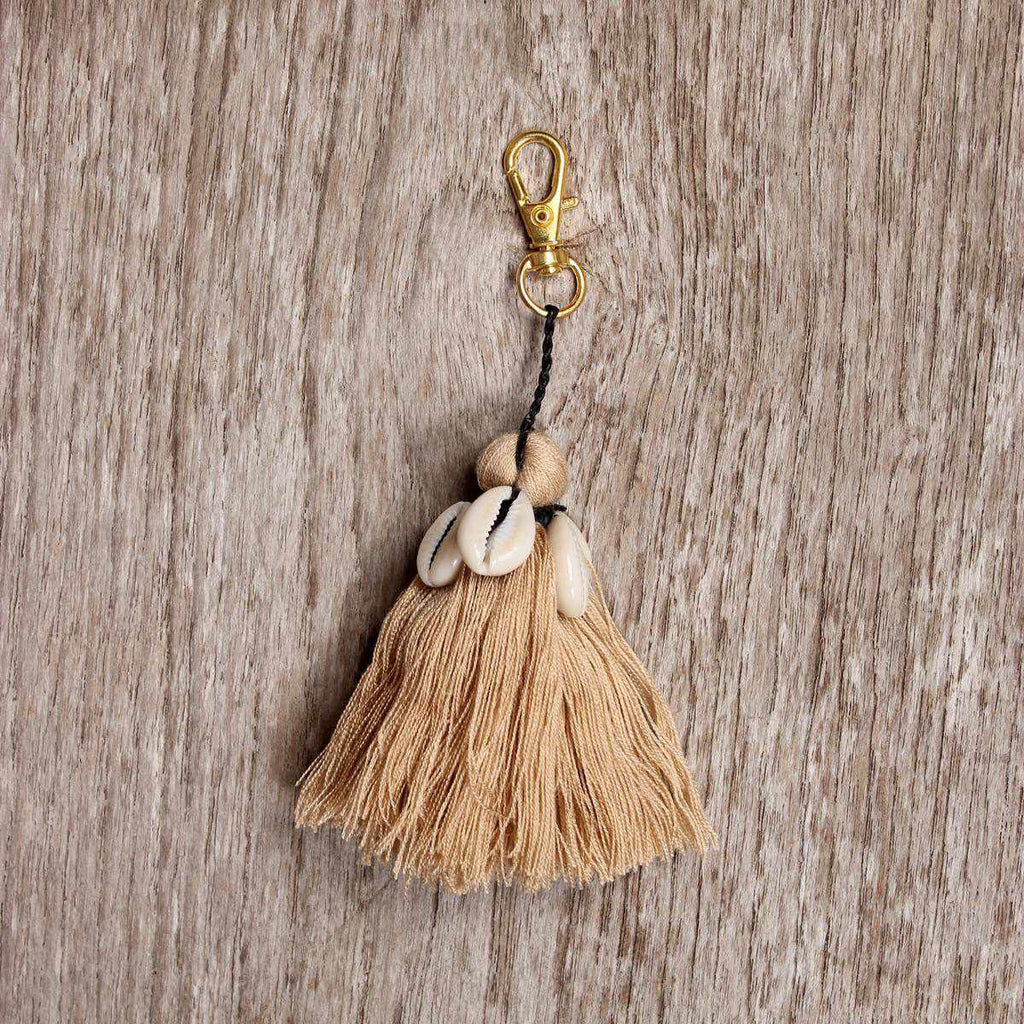 Tassel With Shells Boho Bag Charm Zipper Pull - Thailand La Vie Bien Tassel With Shells Boho Bag Charm Zipper Pull - Thailand