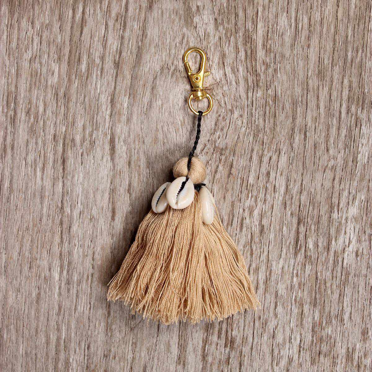 Tassel With Shells Boho Bag Charm Zipper Pull - Thailand La Vie Bien Tassel With Shells Boho Bag Charm Zipper Pull - Thailand