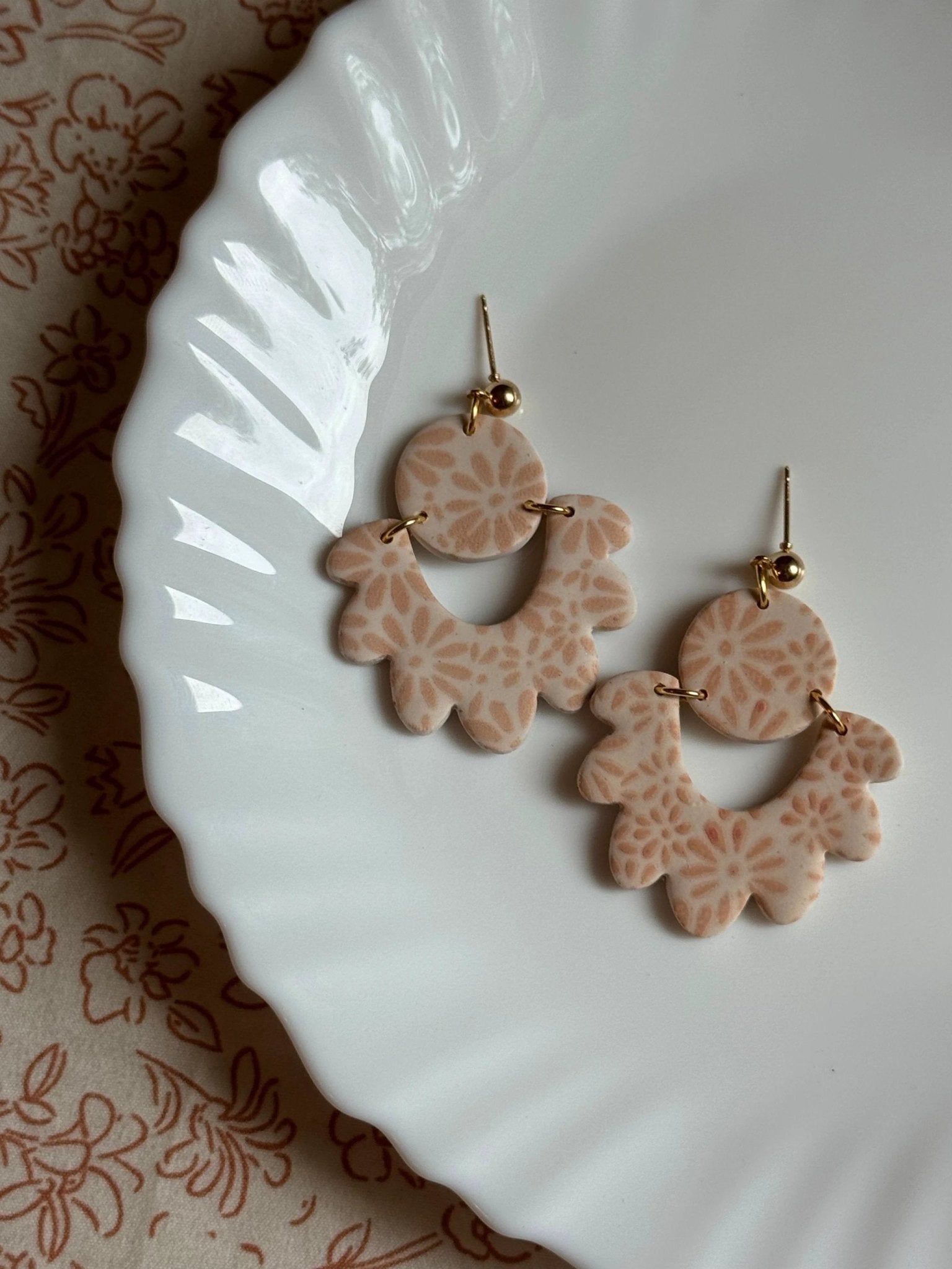 Taylor earrings, 14k gold plated, handmade with polymer clay, Nickel free in Sweet Pea