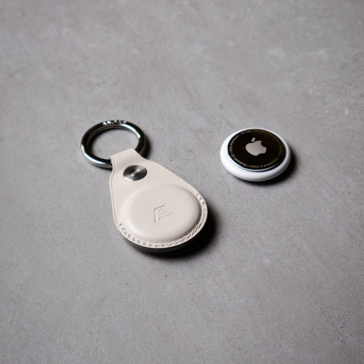 The AirTag Holder Goods La Vie Bien The AirTag Holder