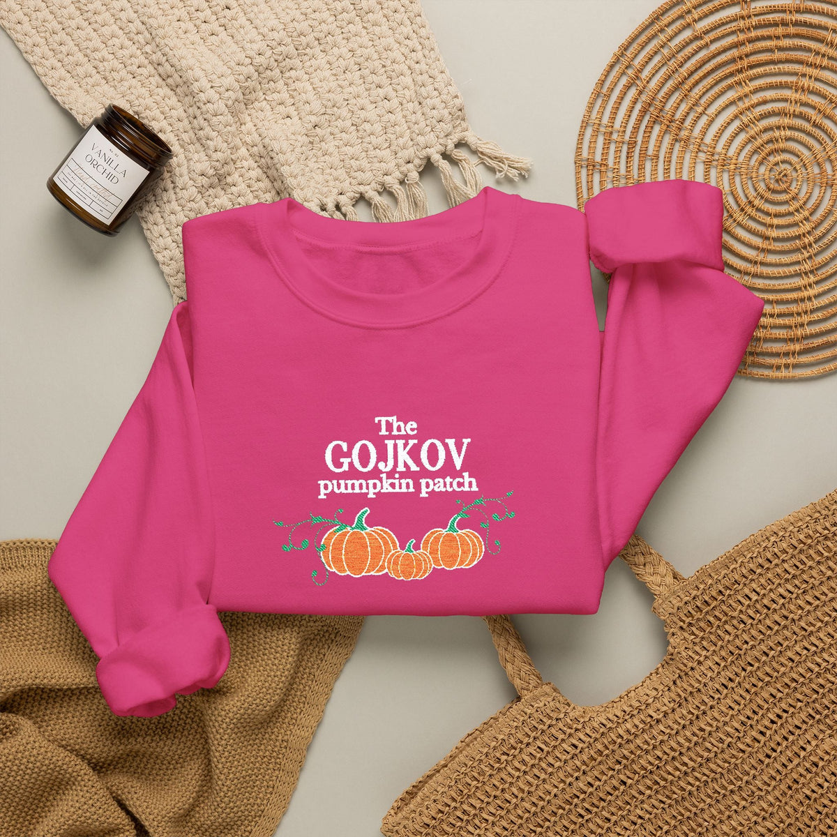 The family pumpkin patch embroidered customizable Sweatshirt with family name, pregnancy announcement sweater for Autumn Sweatshirt La Vie Bien The family pumpkin patch embroidered customizable Sweatshirt with family name, pregnancy announcement sweater for Autumn
