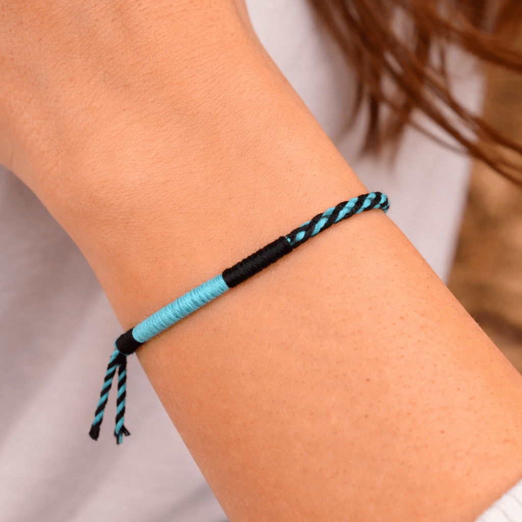 Thrive Woven Friendship Bracelet - Guatemala Bracelets La Vie Bien Thrive Woven Friendship Bracelet - Guatemala