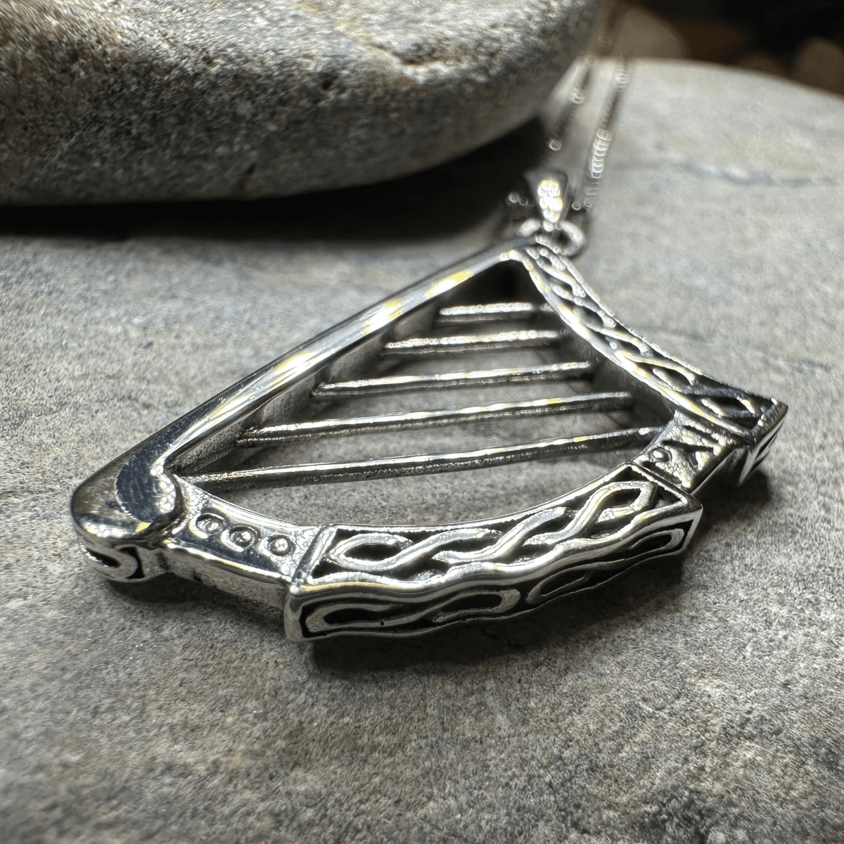 Torlogh Celtic Irish Harp Necklace in Sterling Silver Pendant La Vie Bien Torlogh Celtic Irish Harp Necklace in Sterling Silver