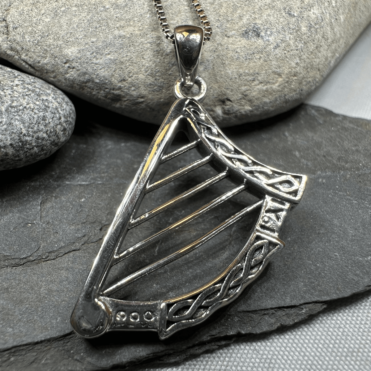 Torlogh Celtic Irish Harp Necklace in Sterling Silver Pendant La Vie Bien Torlogh Celtic Irish Harp Necklace in Sterling Silver