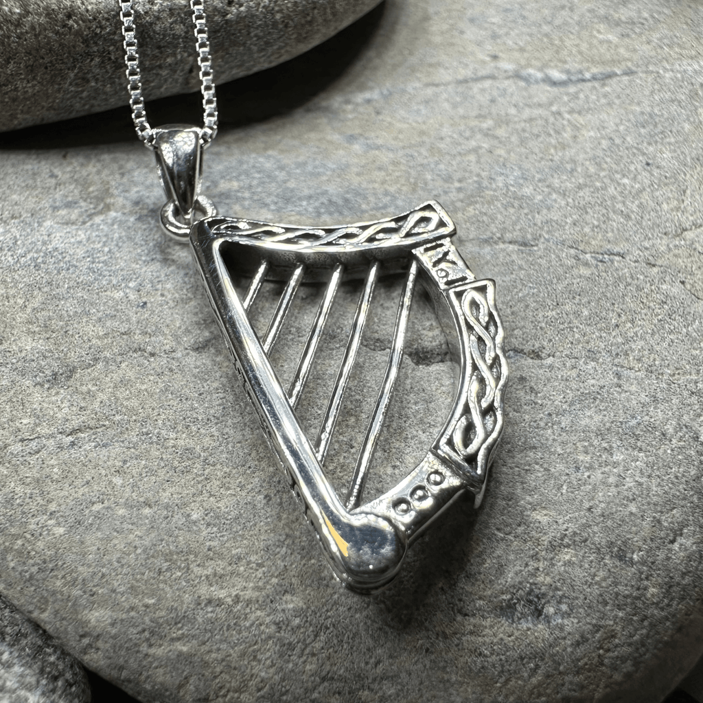 Torlogh Celtic Irish Harp Necklace in Sterling Silver Pendant La Vie Bien Torlogh Celtic Irish Harp Necklace in Sterling Silver