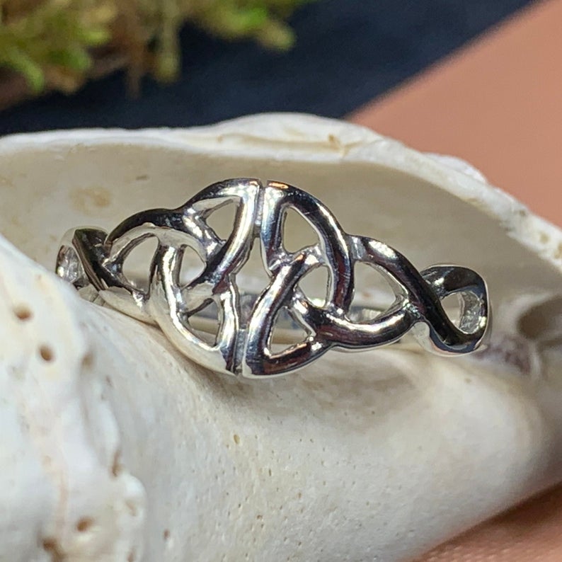Torra Sterling Silver Trinity Knot Ring Ring La Vie Bien Torra Sterling Silver Trinity Knot Ring