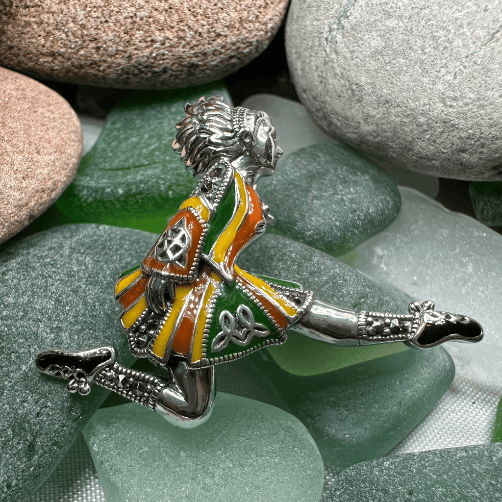 Traditional Irish Dancer Brooch for Women Brooch La Vie Bien Traditional Irish Dancer Brooch for Women