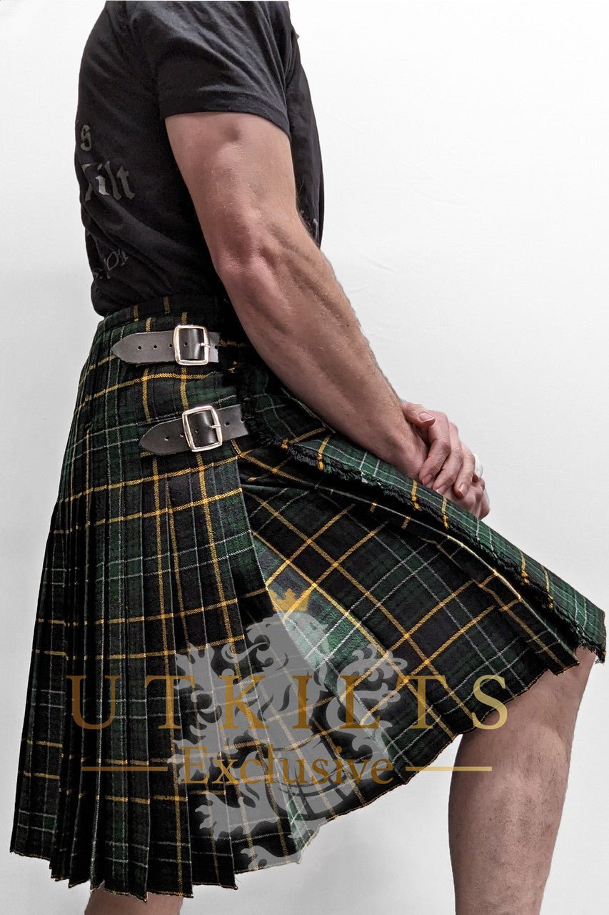 Traditional Kilt – Premium 6–8 Yard Wool, Irish Black Traditional Kilt La Vie Bien Traditional Kilt – Premium 6–8 Yard Wool, Irish Black
