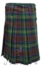 Traditional Kilt – Premium 6–8 Yard Wool, Isle of Skye Traditional Kilt La Vie Bien Traditional Kilt – Premium 6–8 Yard Wool, Isle of Skye