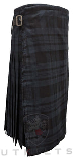 Traditional Kilt – Standard 4–5 Yard Wool, Black Isle Traditional Kilt La Vie Bien Traditional Kilt – Standard 4–5 Yard Wool, Black Isle