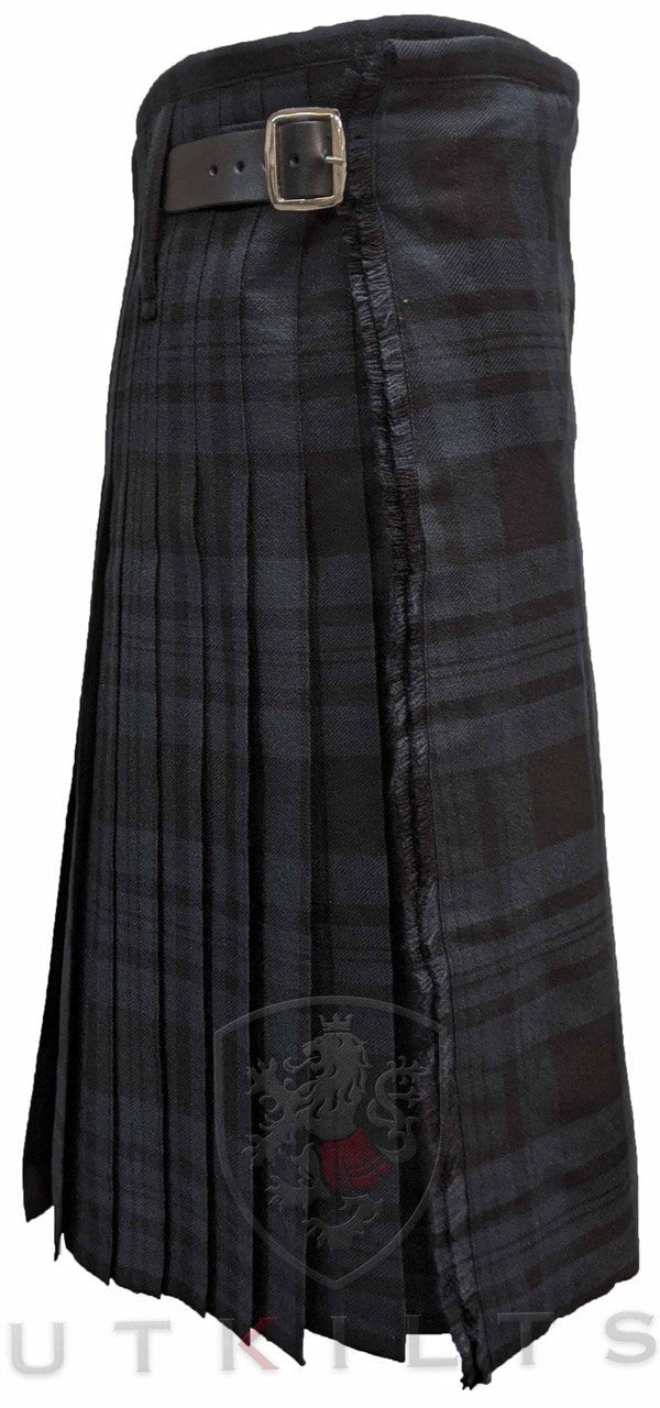 Traditional Kilt – Standard 4–5 Yard Wool, Black Isle Traditional Kilt La Vie Bien Traditional Kilt – Standard 4–5 Yard Wool, Black Isle