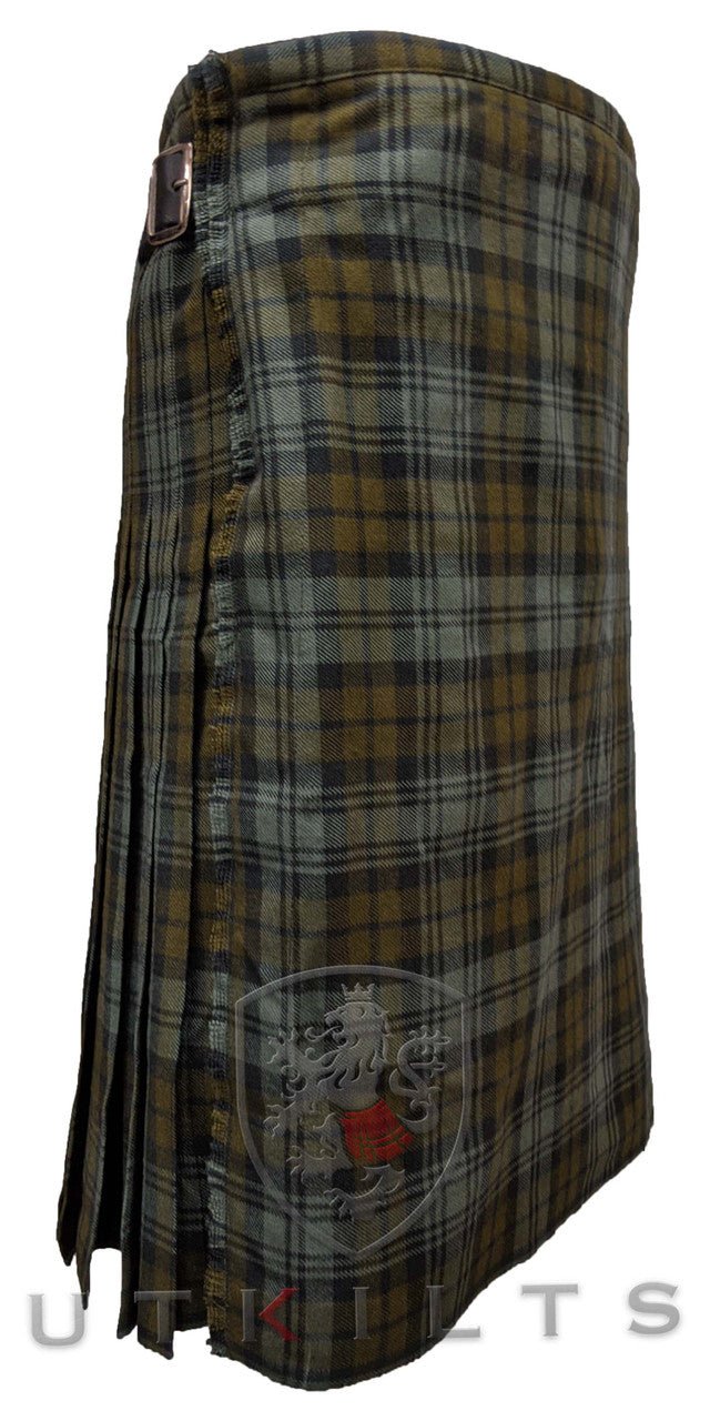 Traditional Kilt – Standard 4–5 Yard Wool, Black Watch Weathered Traditional Kilt La Vie Bien Traditional Kilt – Standard 4–5 Yard Wool, Black Watch Weathered