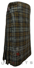 Traditional Kilt – Standard 4–5 Yard Wool, Black Watch Weathered Traditional Kilt La Vie Bien Traditional Kilt – Standard 4–5 Yard Wool, Black Watch Weathered