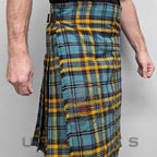 Traditional Kilt – Standard 4–5 Yard Wool, Continue Traditional Kilt La Vie Bien Traditional Kilt – Standard 4–5 Yard Wool, Continue