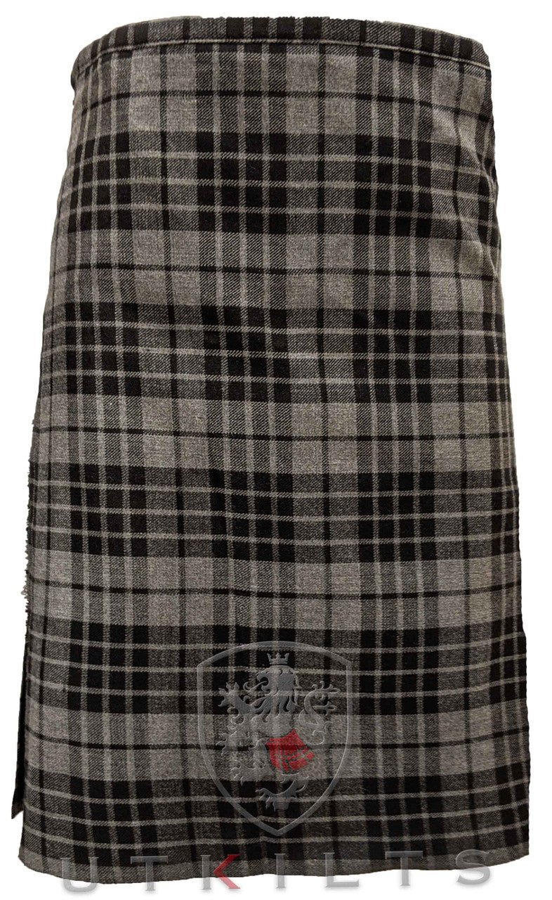 Traditional Kilt – Standard 4–5 Yard Wool, Gray Watch Traditional Kilt La Vie Bien Traditional Kilt – Standard 4–5 Yard Wool, Gray Watch