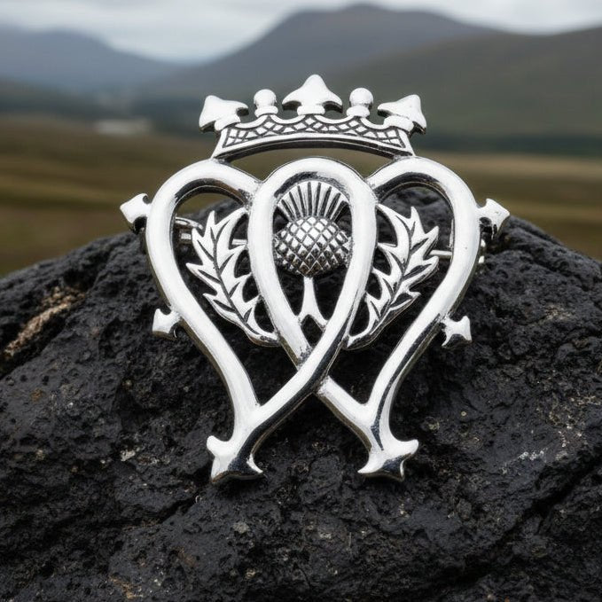 Traditional Scottish Luckenbooth Brooch in Sterling Silver Brooch La Vie Bien Traditional Scottish Luckenbooth Brooch in Sterling Silver