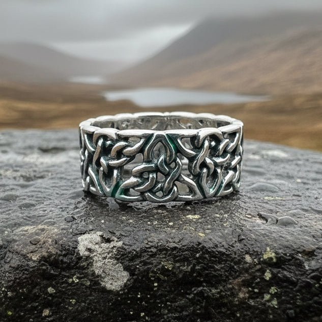 Trinity Knot Band Ring Ring La Vie Bien Trinity Knot Band Ring