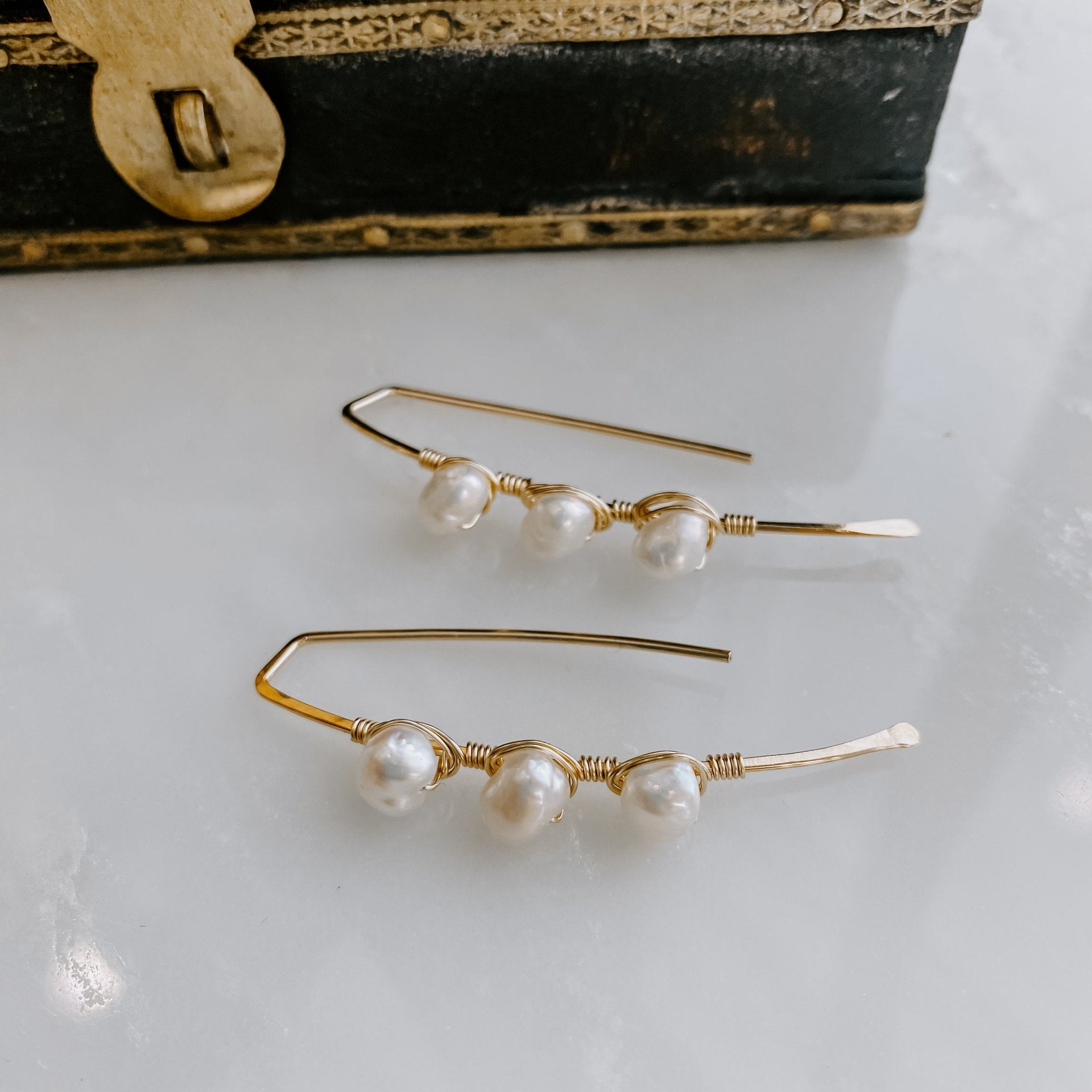 Triple Stone Freshwater Pearl Threader Earrings Earrings La Vie Bien Triple Stone Freshwater Pearl Threader Earrings