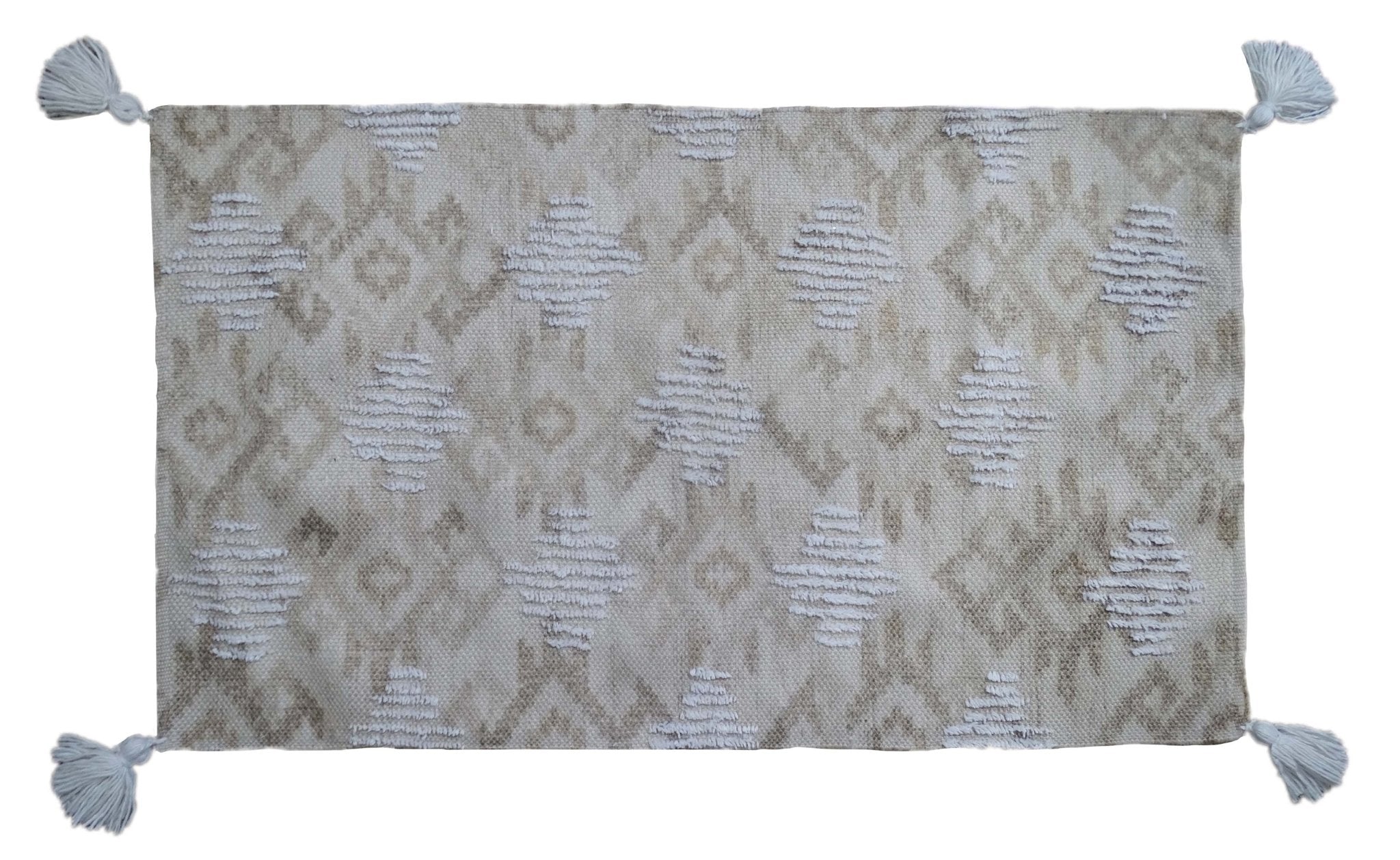 Tufted accent rug with corner tussels (25"x45") Home Furnishings La Vie Bien Tufted accent rug with corner tussels (25"x45")