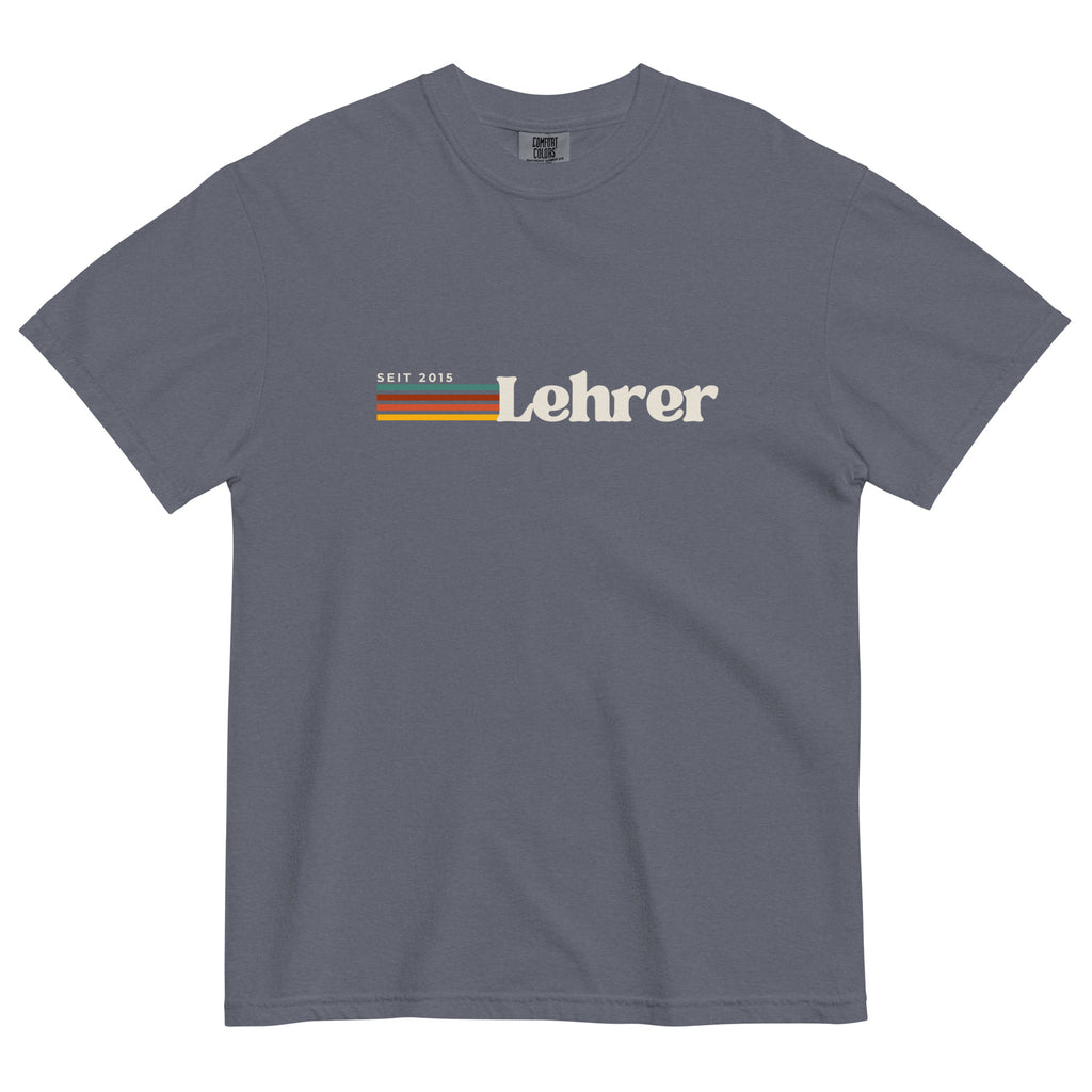 Lehrer Seit (year) customized teacher tee - German - La Vie Bien - Custom German gifts - German accessories
