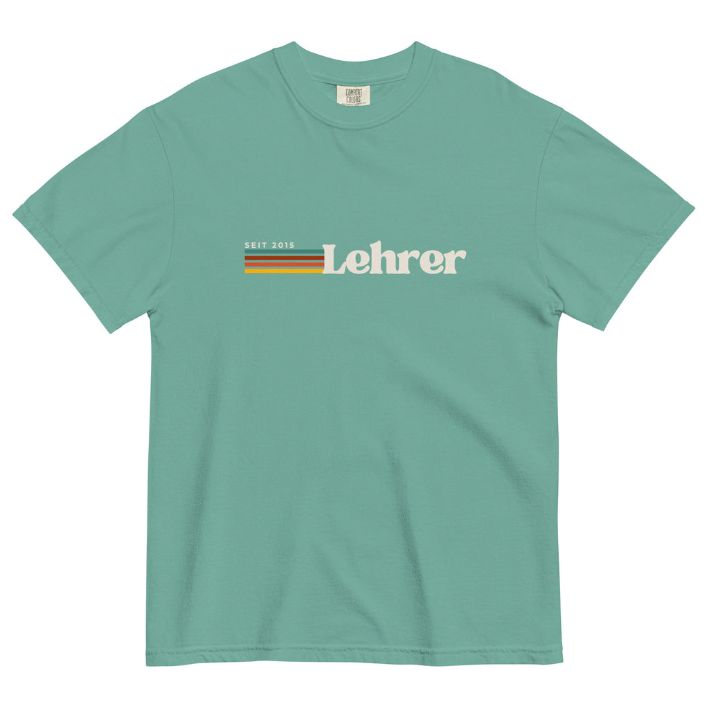 Lehrer Seit (year) customized teacher tee - German - La Vie Bien - Custom German gifts - German accessories