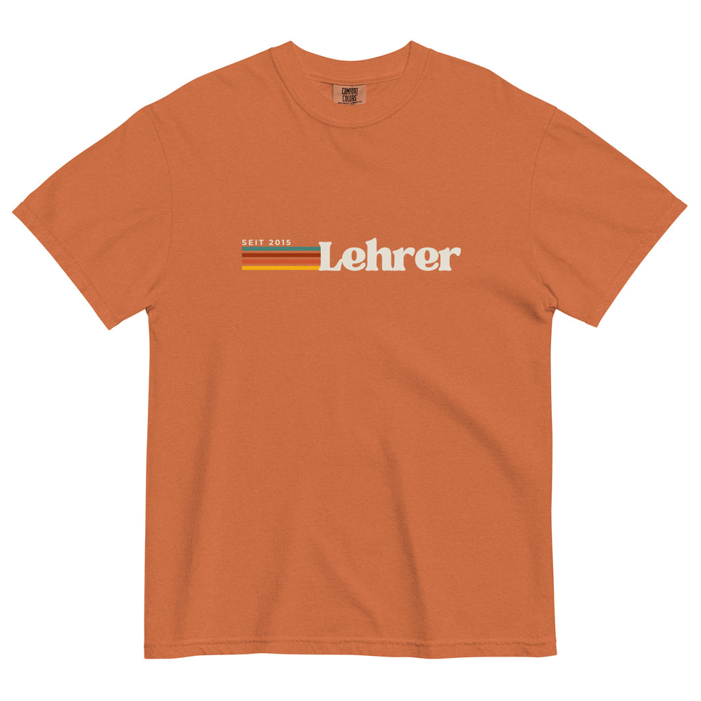 Lehrer Seit (year) customized teacher tee - German - La Vie Bien - Custom German gifts - German accessories