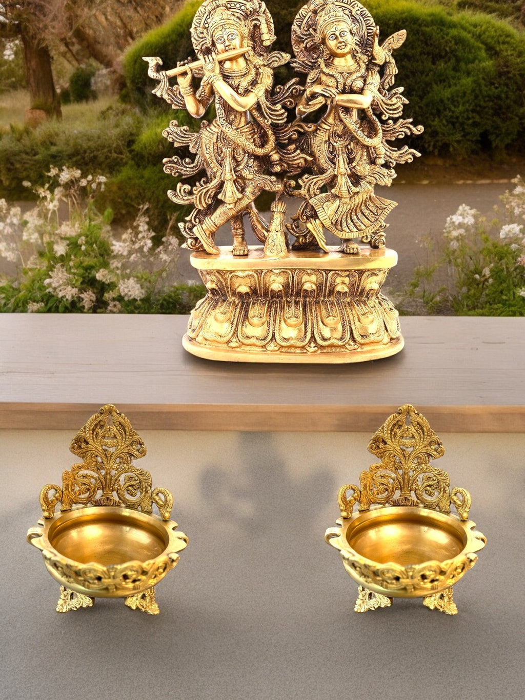 Urli, Filigree Design Festive Decor La Vie Bien Urli, Filigree Design